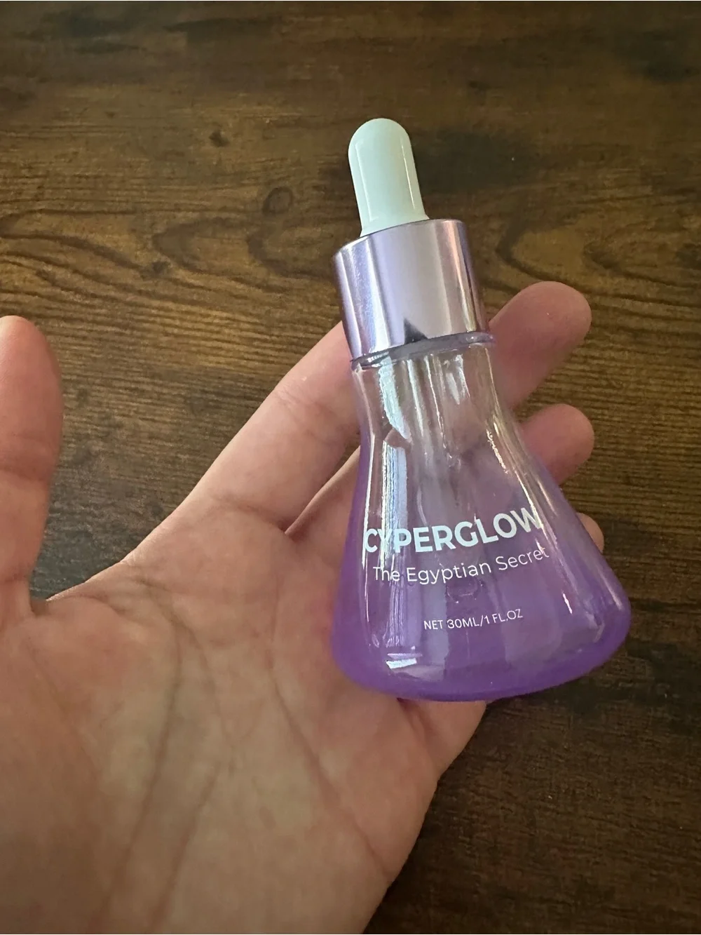Get rid of unwanted hair 🙈 with CYPERGLOW Cyperus Rotundus Skin Serum Oil,